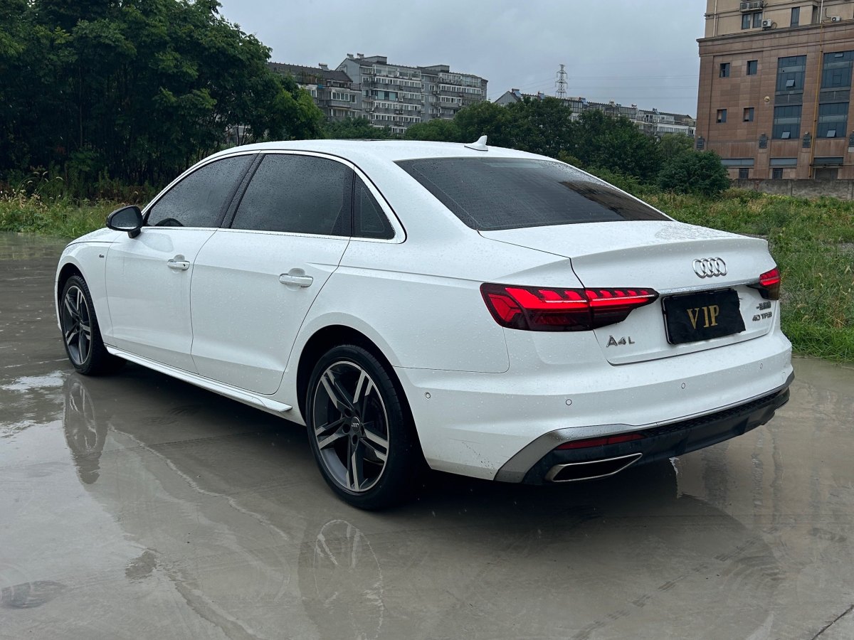 奧迪 奧迪A4L  2020款 40 TFSI 豪華動感型圖片