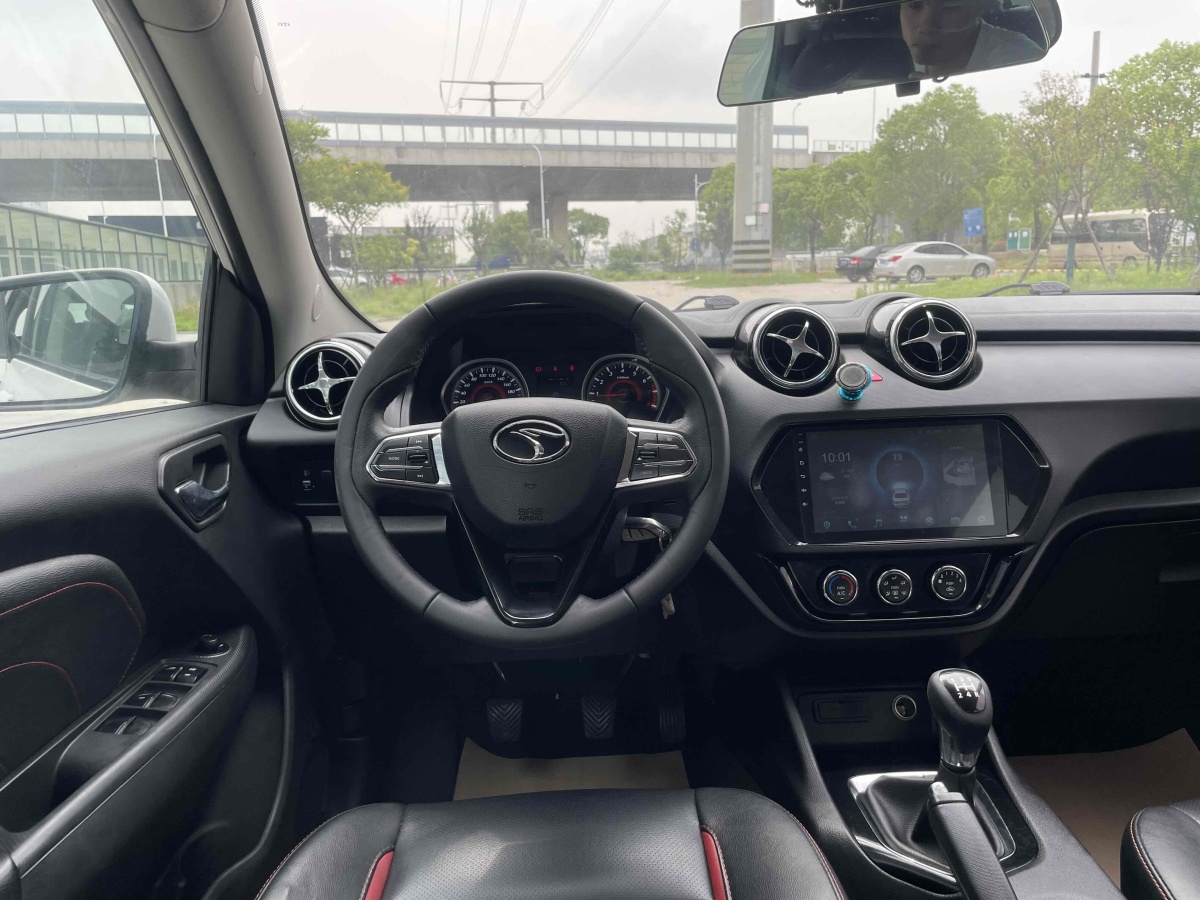 2017年7月東南 DX3  2019款 DX3X酷綺 1.5L 手動尊貴型