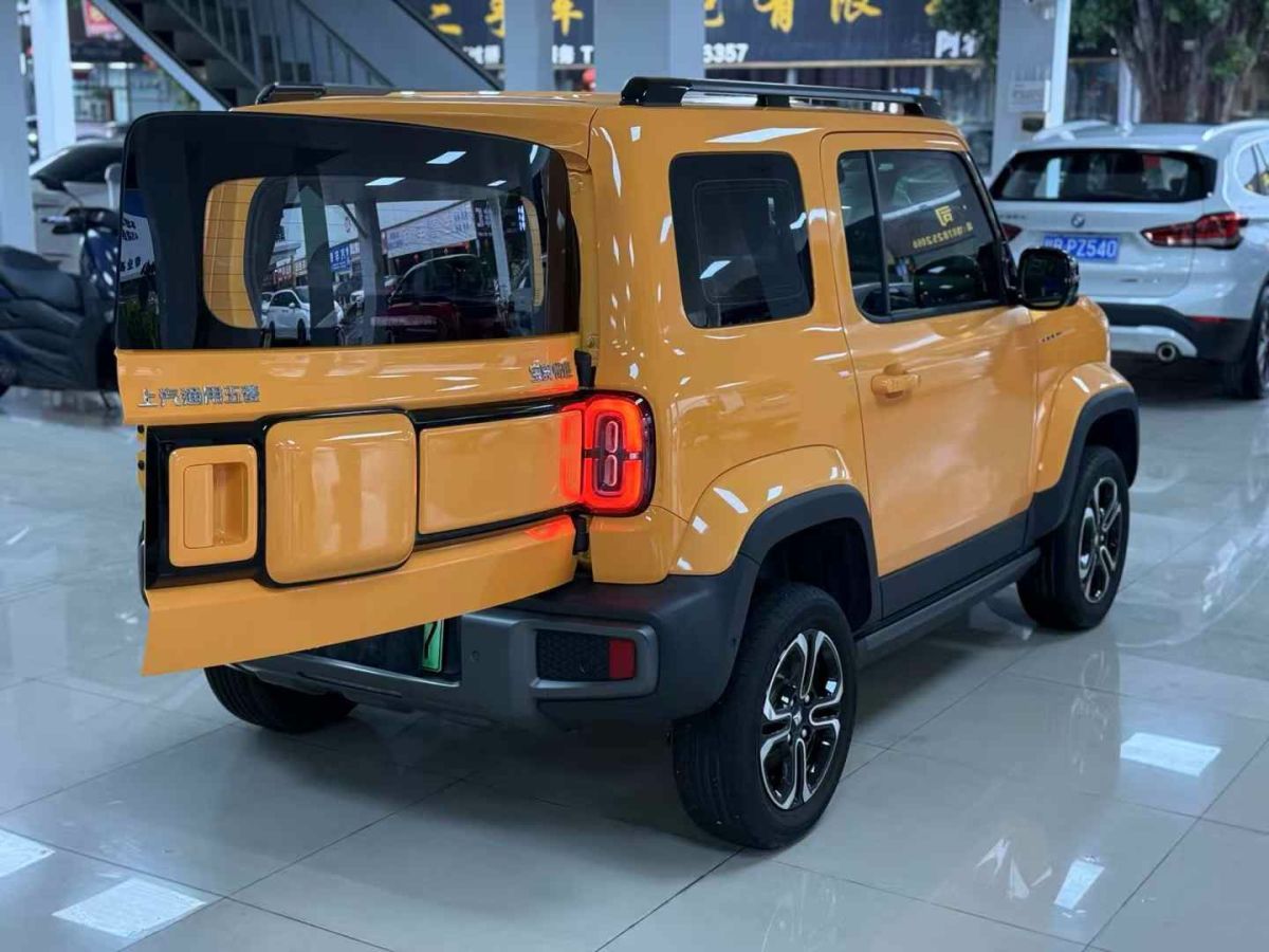 寶駿 五菱榮光S  2023款 1.5L 基本型封窗車 2座圖片