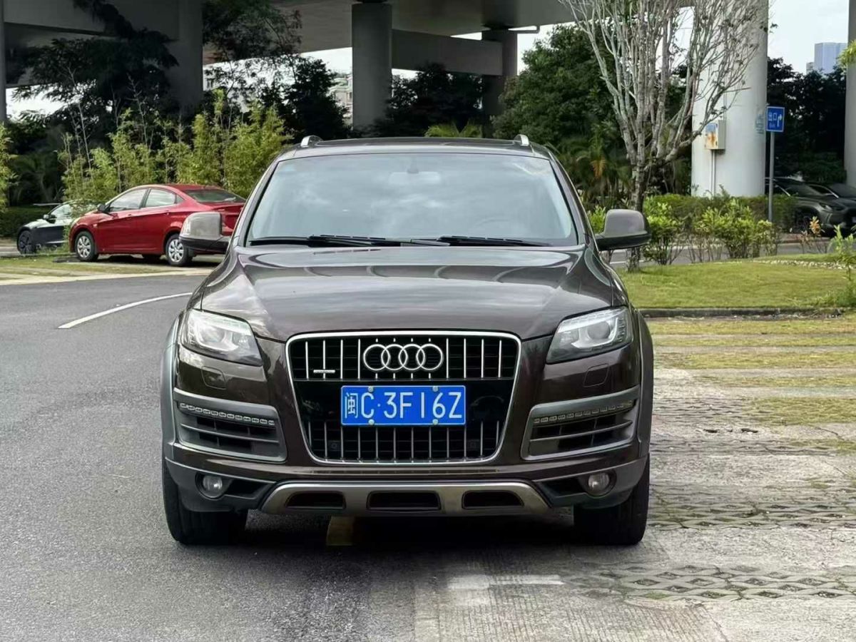 奧迪 奧迪Q7  2013款 Q7 35TDI quattro 領(lǐng)先型圖片