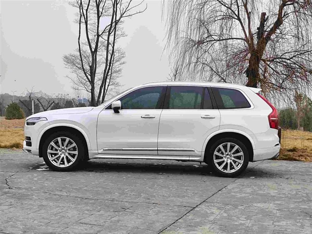 沃爾沃 XC90  2019款  T6 智逸版 7座 國(guó)VI圖片