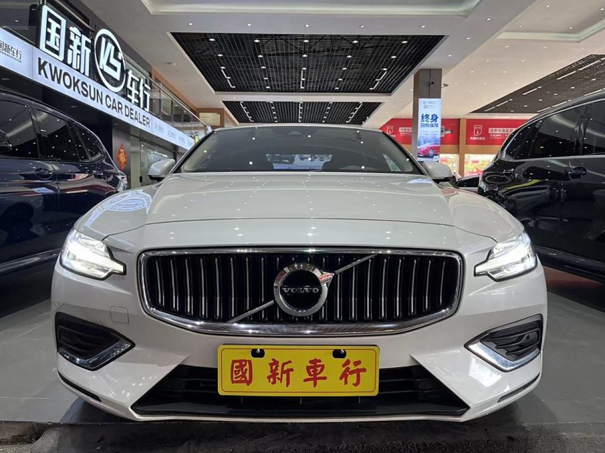 沃爾沃 S60L  2021款 T4 智逸豪華版圖片