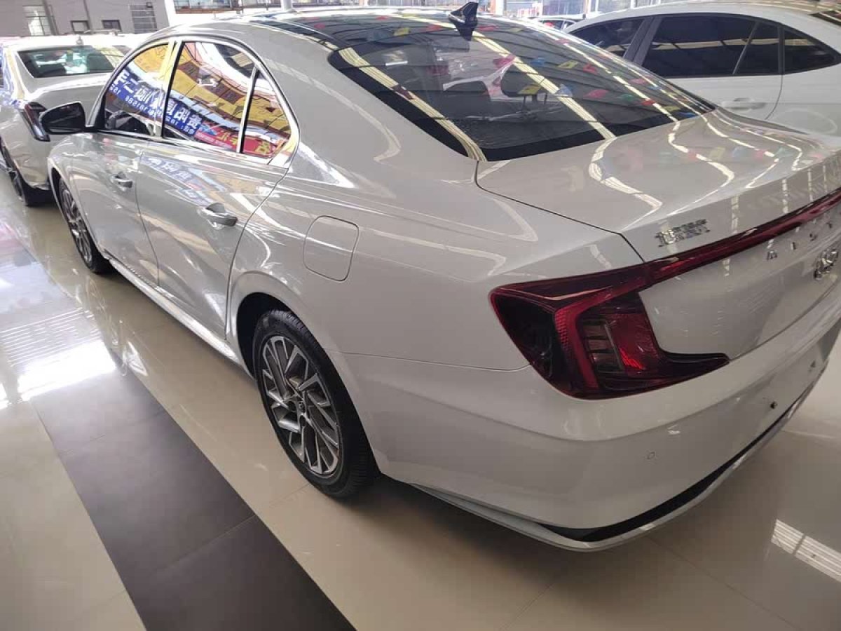 現(xiàn)代 名圖  2021款 1.8L CVT精英版GLX圖片