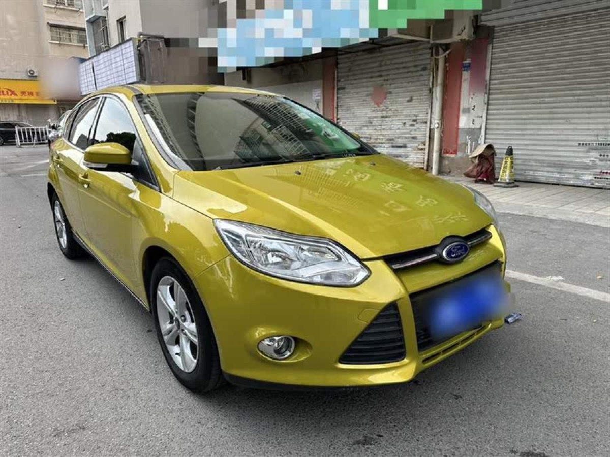 福特 ?？怂? 2012款 兩廂 1.6L 自動風(fēng)尚型圖片