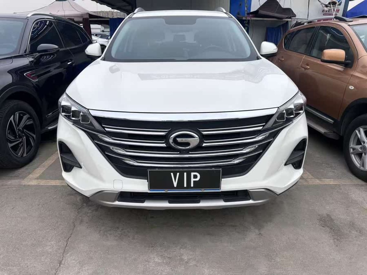 廣汽傳祺 GS5  2019款 235T 自動(dòng)豪華版圖片