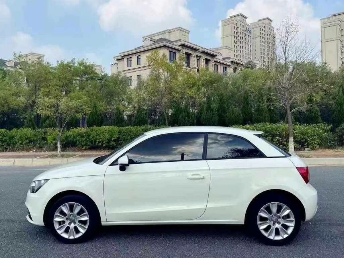 奧迪 奧迪A1  2014款 A1 1.4TFSI 30TFSI 技術(shù)型圖片