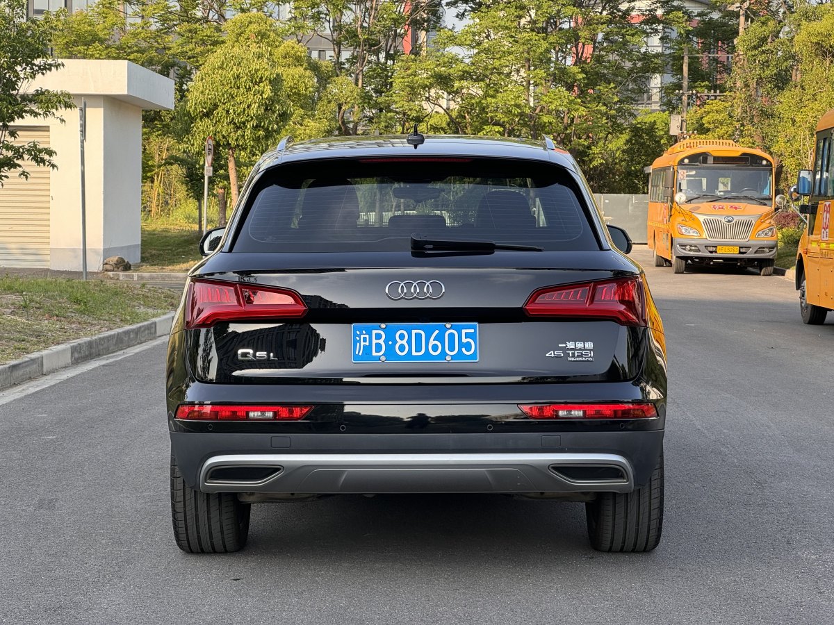 奧迪 奧迪Q5L  2018款  45 TFSI 尊享風(fēng)雅型 國VI圖片