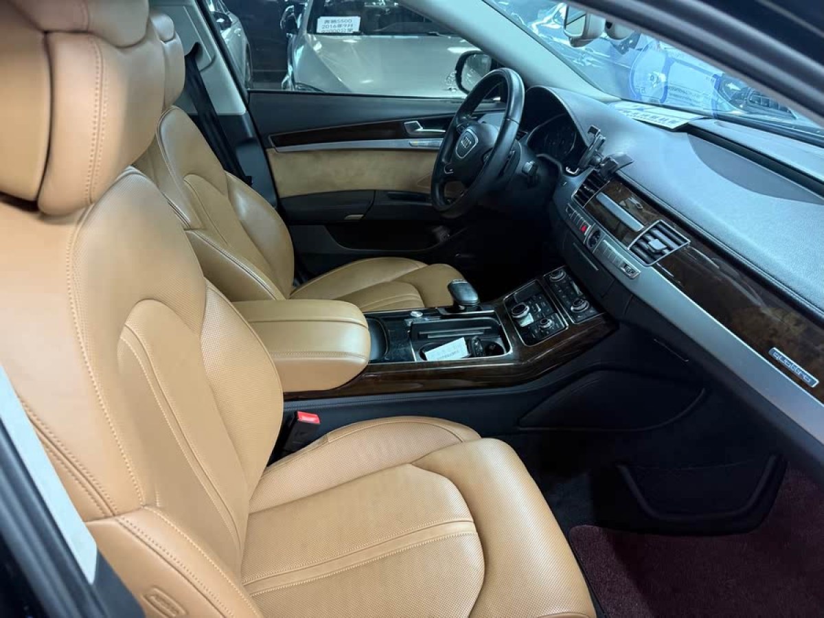 奧迪 奧迪A8  2014款 A8L 45 TFSI quattro豪華型圖片
