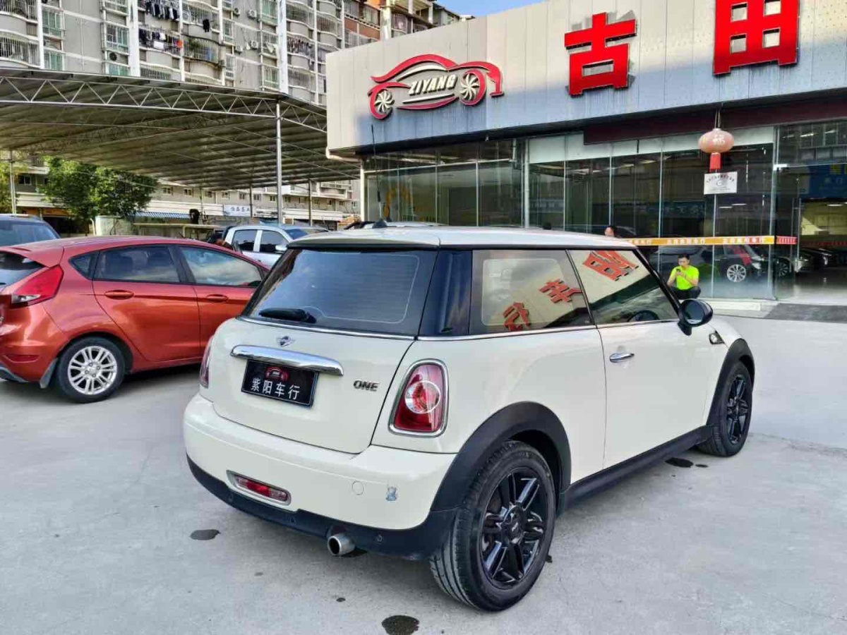 MINI MINI  2012款 1.6L COOPER Baker Street圖片