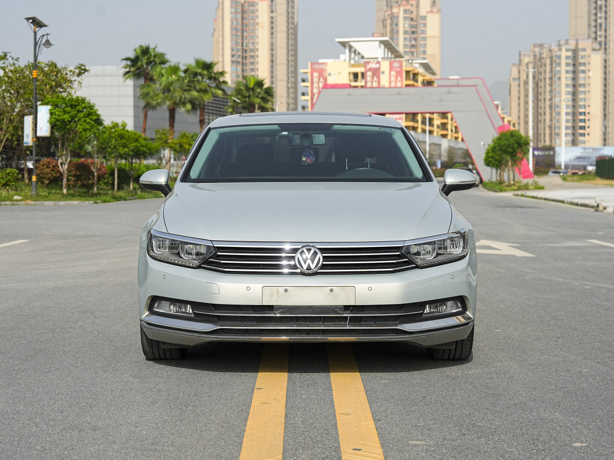 大眾 邁騰  2019款  330TSI DSG 領(lǐng)先型 國VI圖片