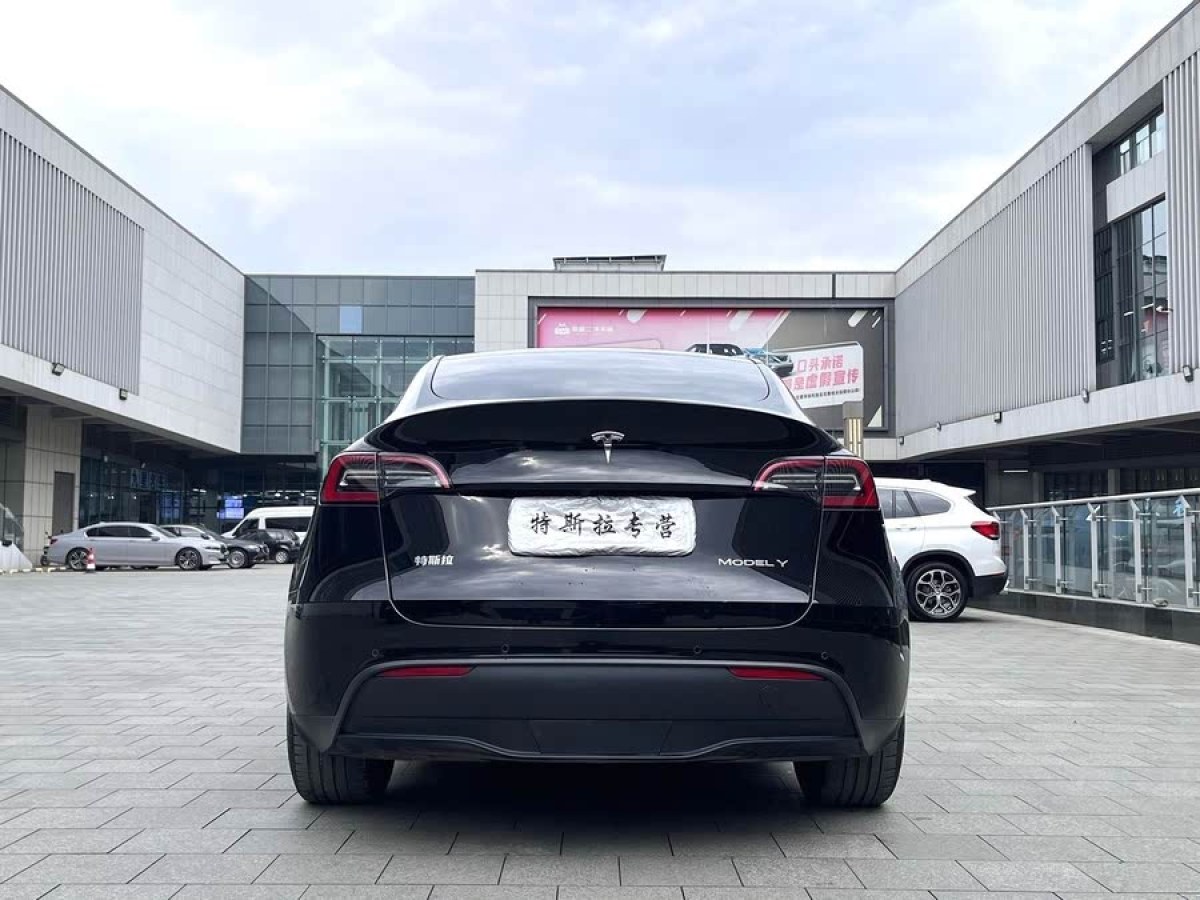特斯拉 Model Y  2022款 改款 后輪驅(qū)動版圖片