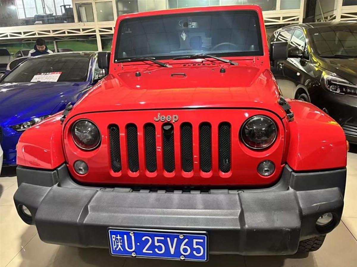 Jeep 牧馬人  2014款 3.0L Sahara 四門(mén)版圖片