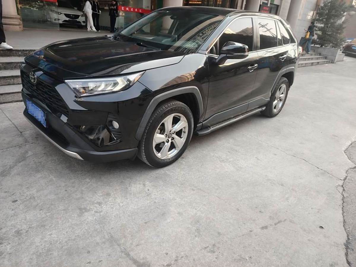 豐田 RAV4榮放  2020款 2.0L CVT兩驅(qū)風(fēng)尚版圖片