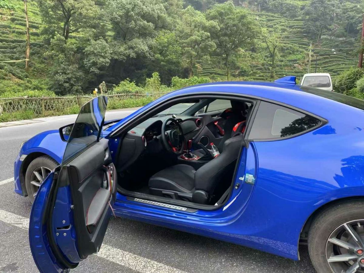 斯巴魯 BRZ 圖片