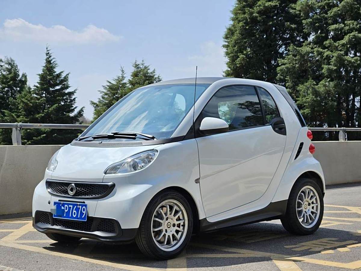 2015年2月smart fortwo  2012款 1.0 MHD 硬頂標(biāo)準(zhǔn)版