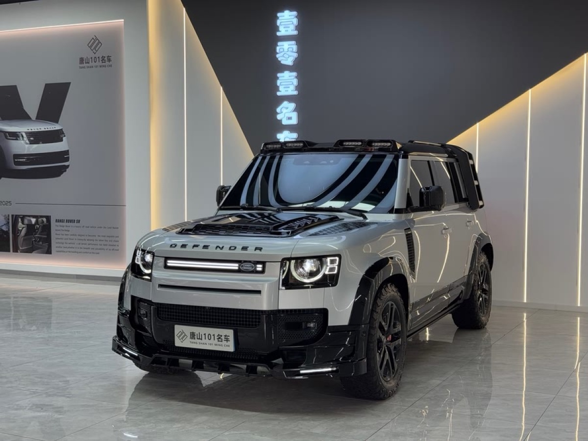 路虎 衛(wèi)士  2022款 110 P400 暗黑特別版圖片