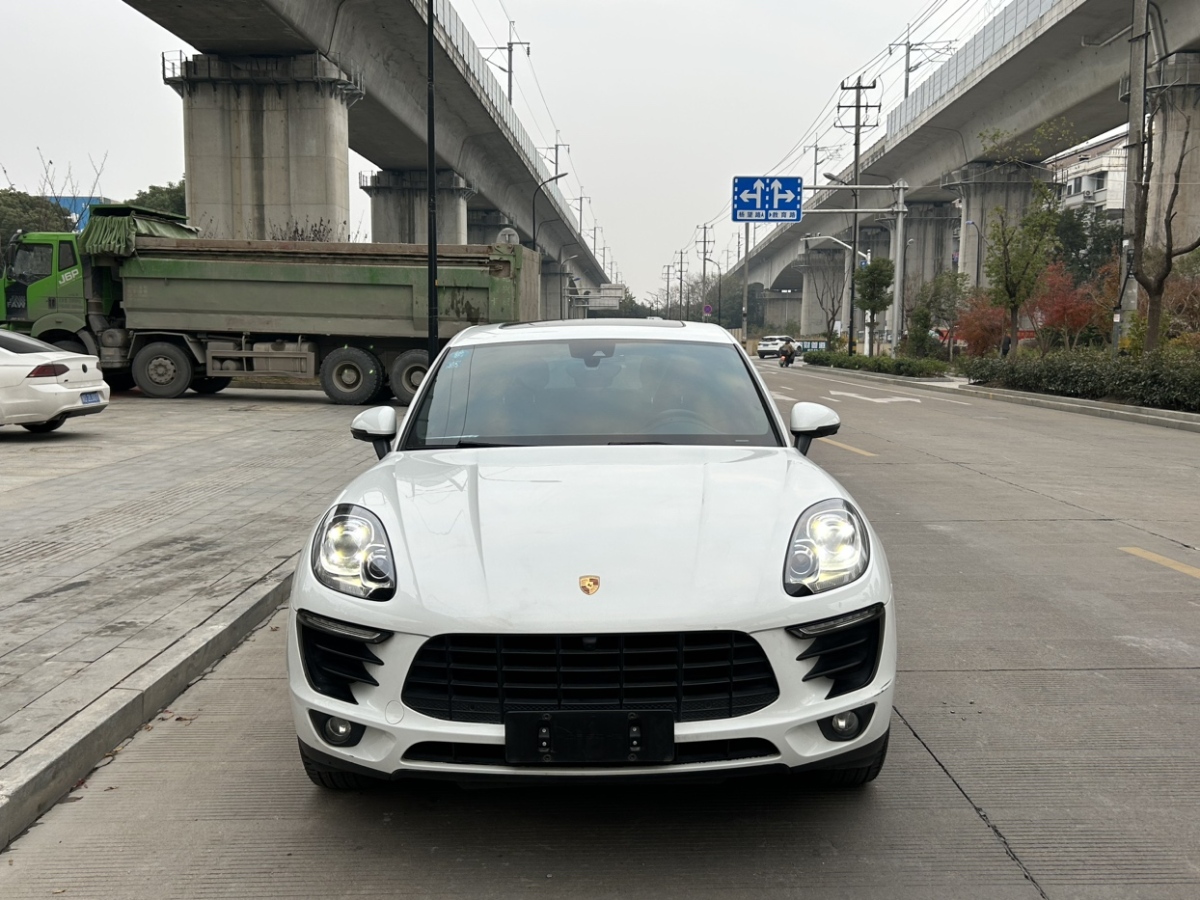 保時(shí)捷 Macan  2016款 Macan 2.0T圖片