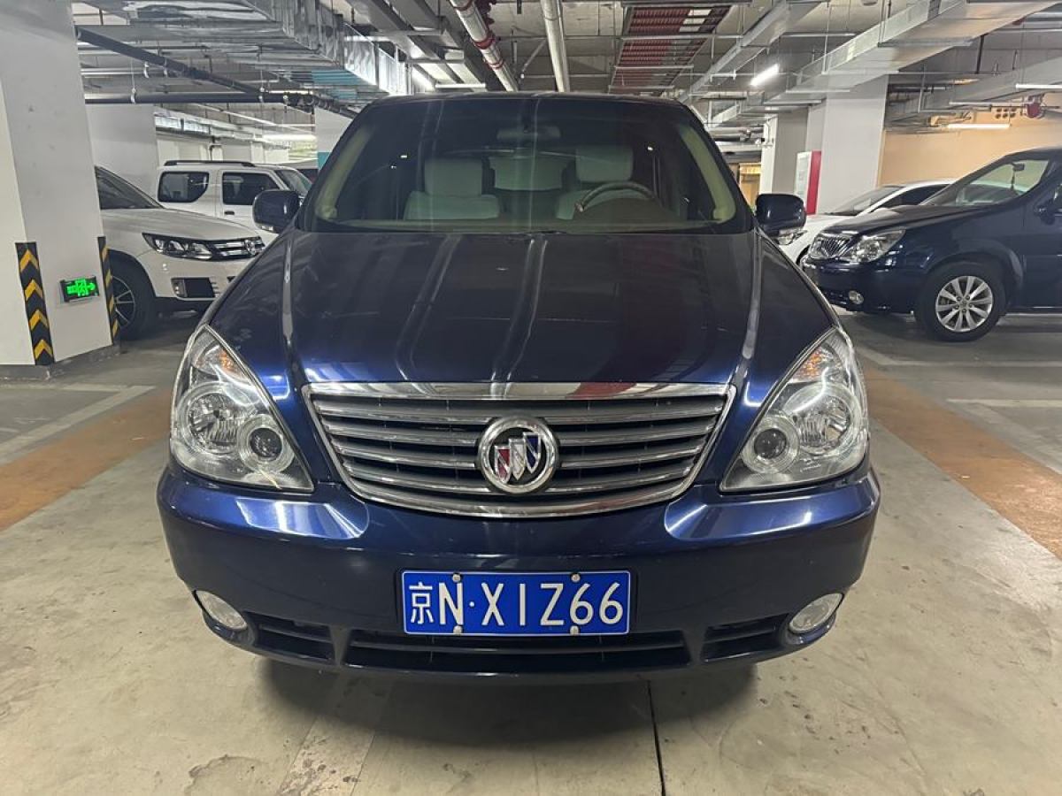 別克 GL8  2008款 陸尊 3.0L XT 導(dǎo)航版圖片