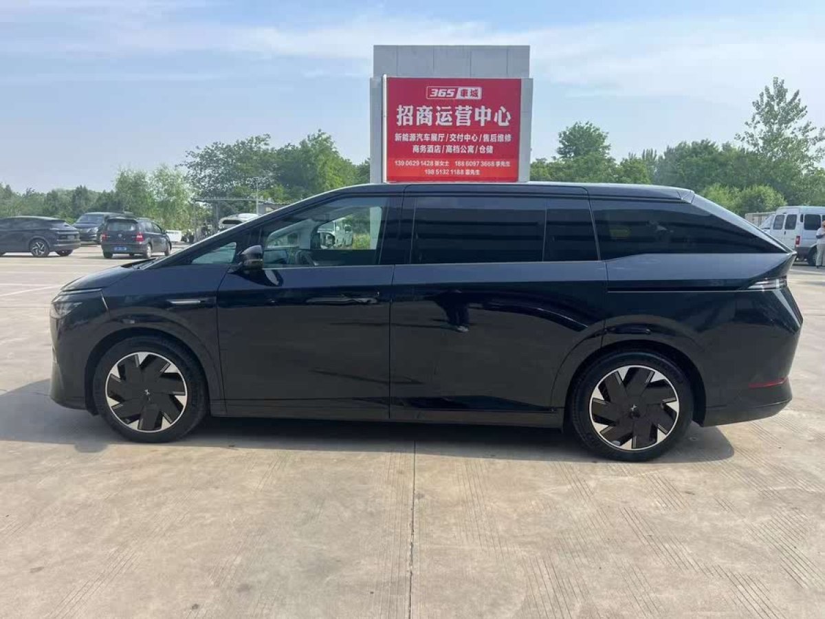 小鵬 小鵬X9  2024款 702超長續(xù)航Max圖片