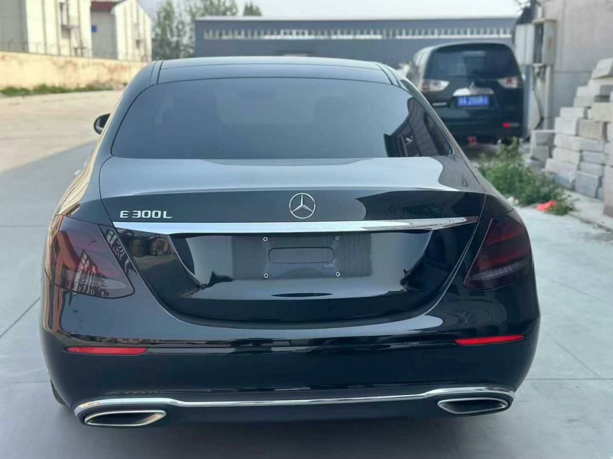 奔馳 奔馳E級  2018款 E 300 L 豪華型圖片
