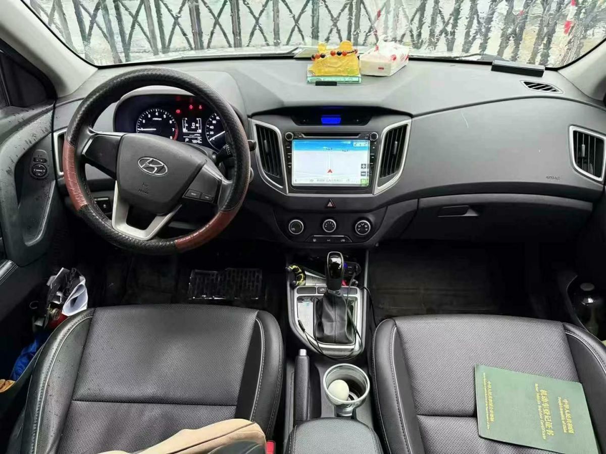 現(xiàn)代 ix25  2015款 1.6L 自動兩驅(qū)智能型GLS圖片