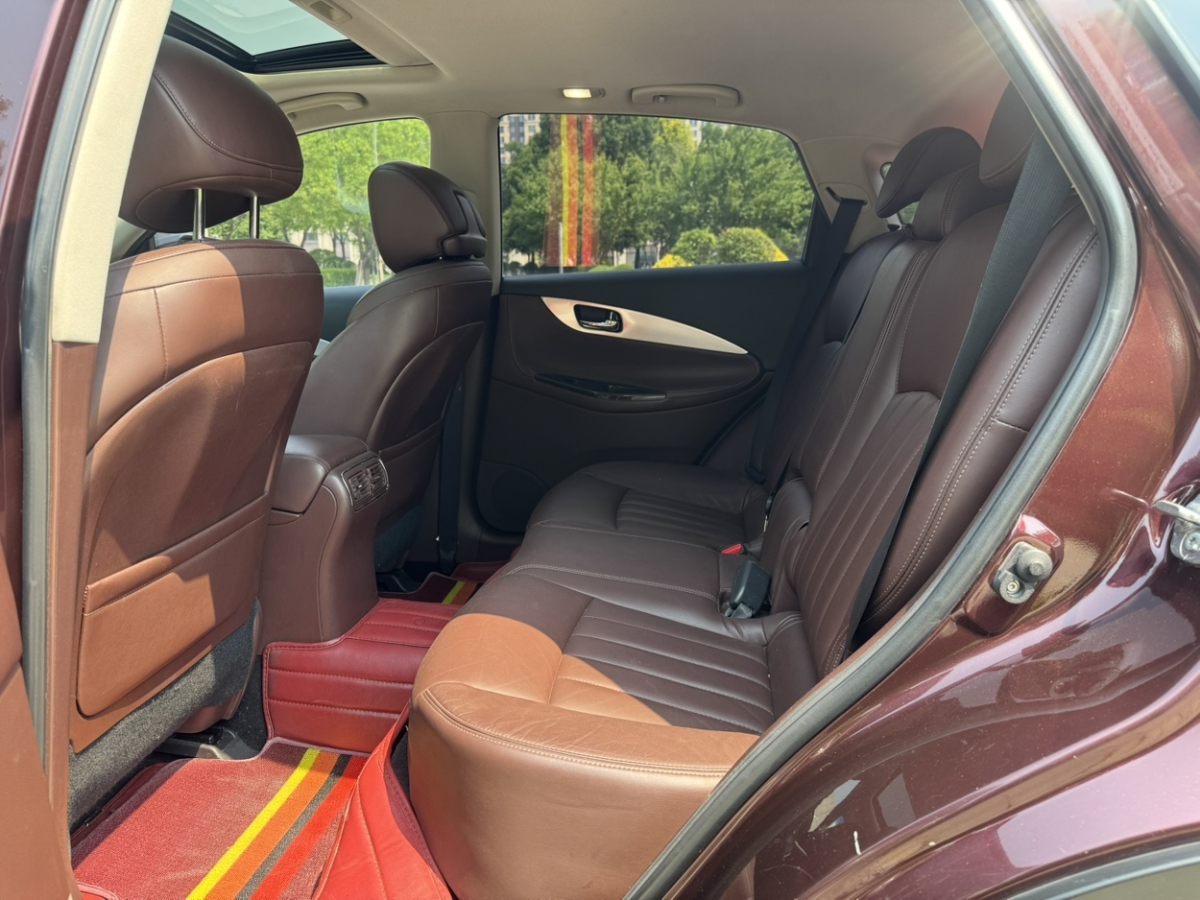 英菲尼迪 QX50  2015款 2.5L 悅享版圖片
