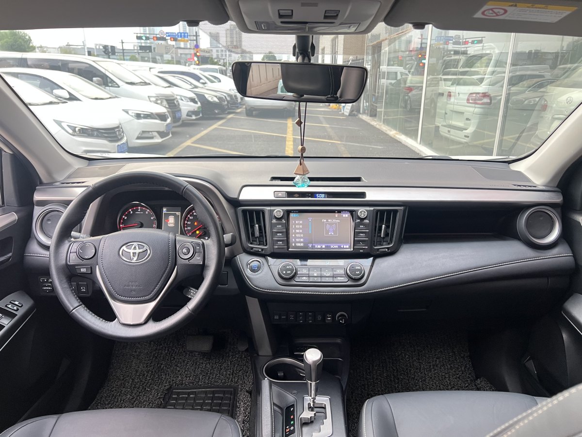 豐田 RAV4榮放  2019款  2.0L CVT四驅(qū)新銳版 國VI圖片