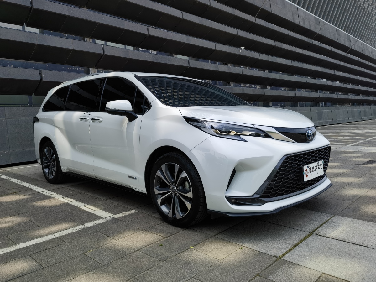 豐田 格瑞維亞  2023款 2.5L混動 尊貴PLUS版圖片