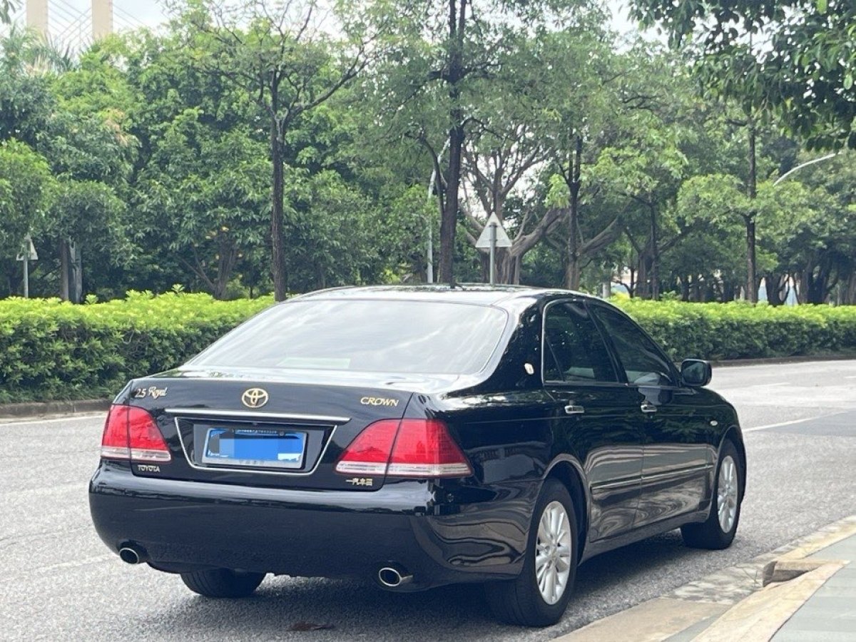 豐田 皇冠  2007款 2.5L Royal 導(dǎo)航版圖片