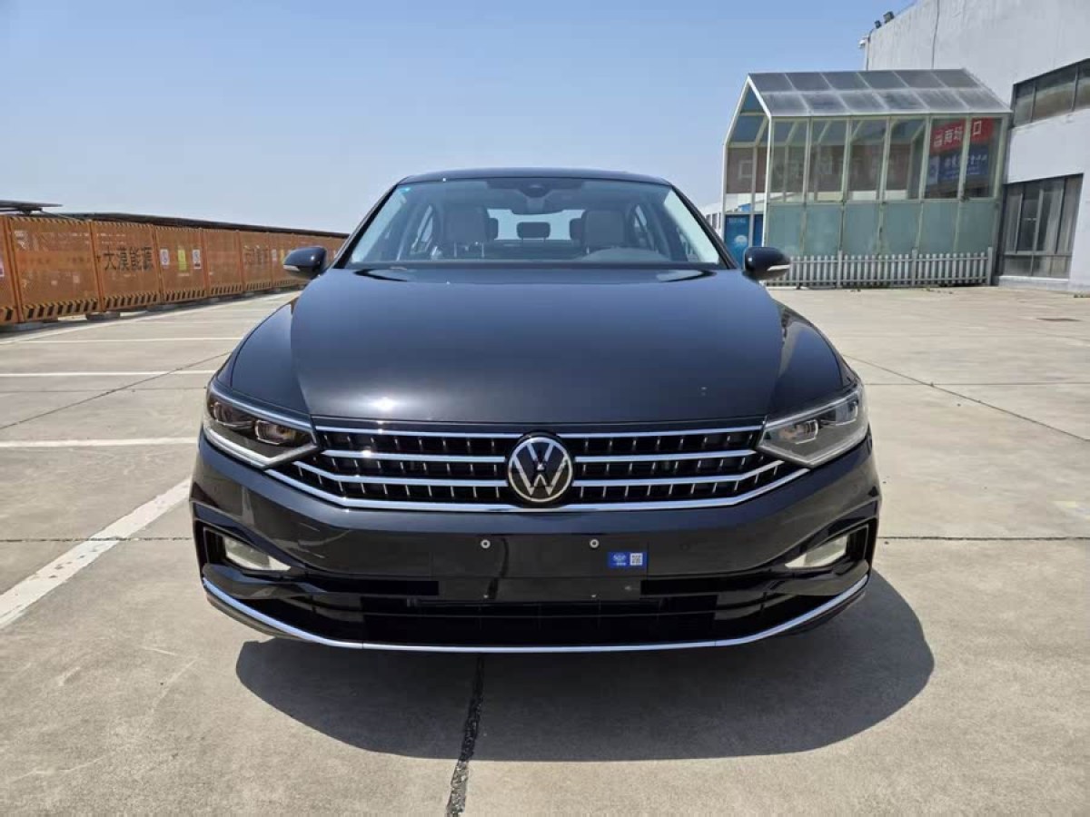大眾 邁騰  2025款 改款 眾享款 330TSI DSG豪華型圖片