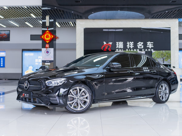 奔驰 奔驰E级  2021款 改款 E 300 L 运动时尚型