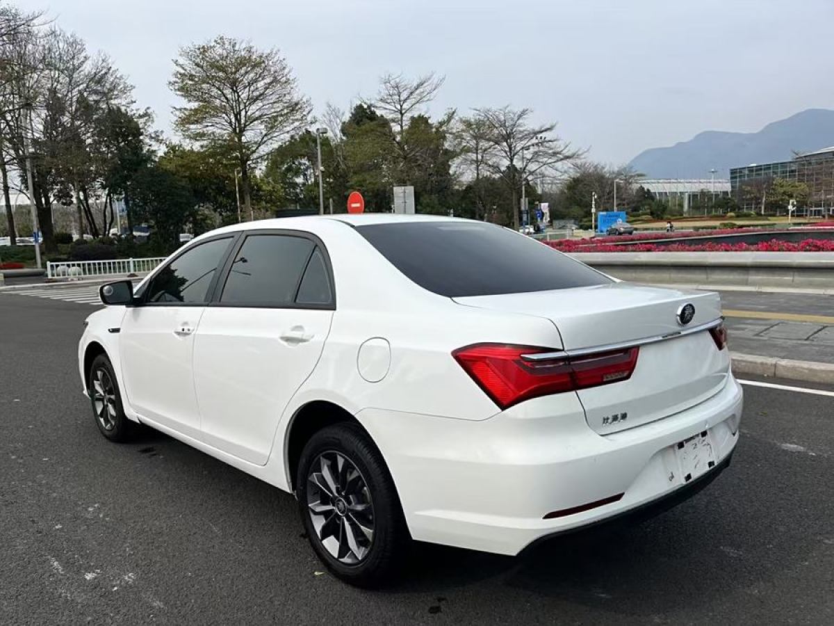 比亞迪 秦  2019款 1.5L 手動豪華型圖片