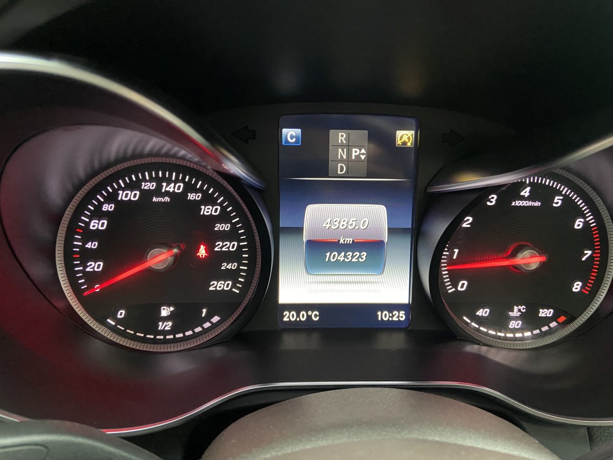奔驰 奔驰GLC  2018款 改款 GLC 200 4MATIC图片