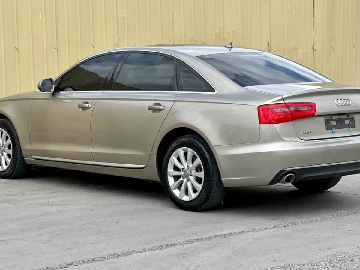 奧迪 奧迪A6L  2014款 TFSI 標(biāo)準(zhǔn)型圖片