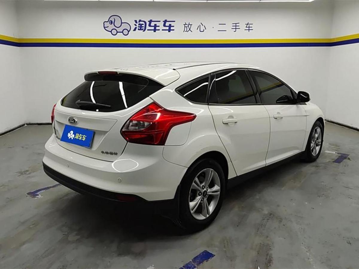 福特 ?？怂? 2012款 兩廂 1.6L 自動風(fēng)尚型圖片