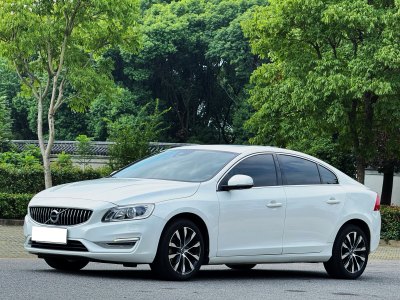 2018年8月 沃爾沃 S60L T3 智進(jìn)進(jìn)取版圖片