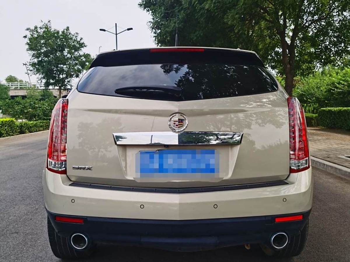 凱迪拉克 SRX  2011款 3.0L 豪華型圖片