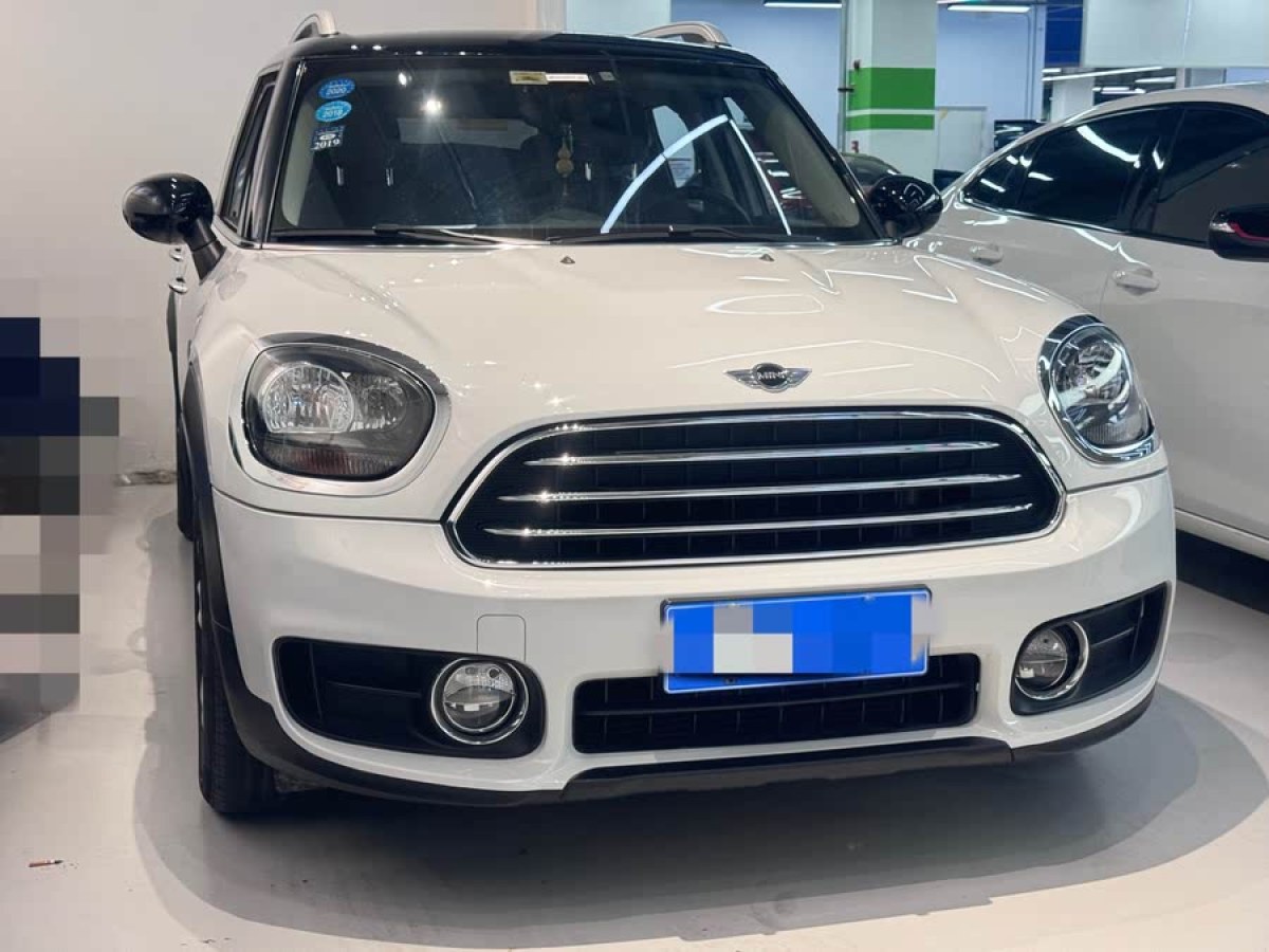 MINI COUNTRYMAN  2018款 1.5T COOPER ALL4 經(jīng)典派圖片