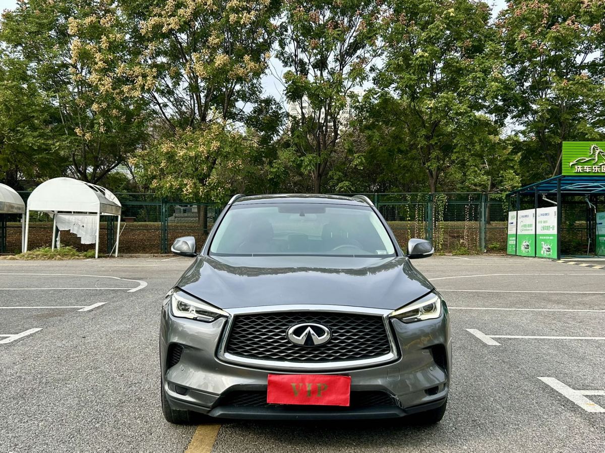 2019年7月英菲尼迪 QX50  2018款 2.0T 兩驅(qū)菁英版