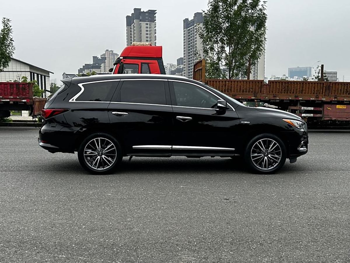 2021年7月英菲尼迪 QX60  2020款 2.5 S/C Hybrid 兩驅(qū)卓越版 國VI