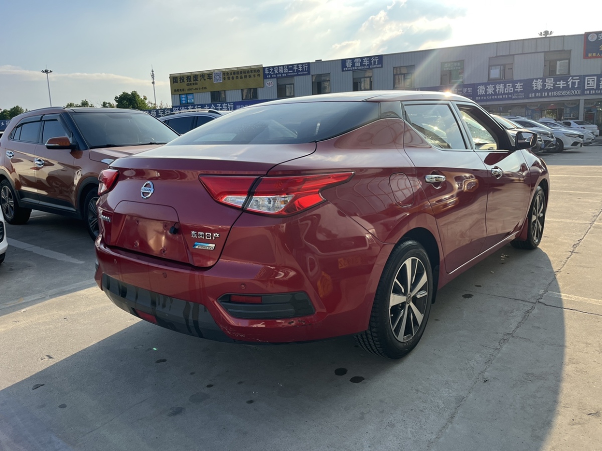 日產(chǎn) LANNIA 藍鳥  2016款 1.6L CVT炫酷版圖片