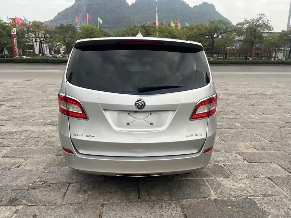 別克 GL8  2011款 3.0L XT豪華商務(wù)旗艦版圖片