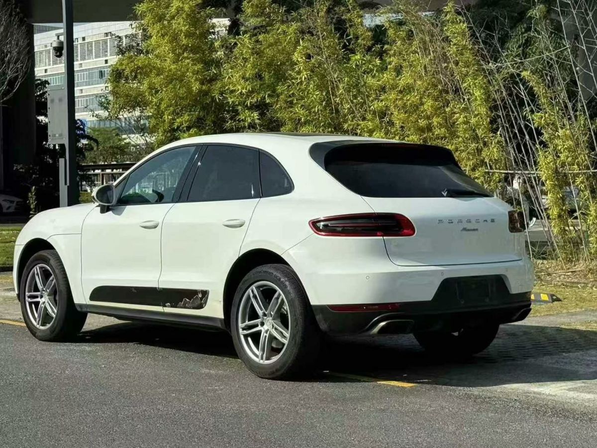 2015年5月保時(shí)捷 Macan 