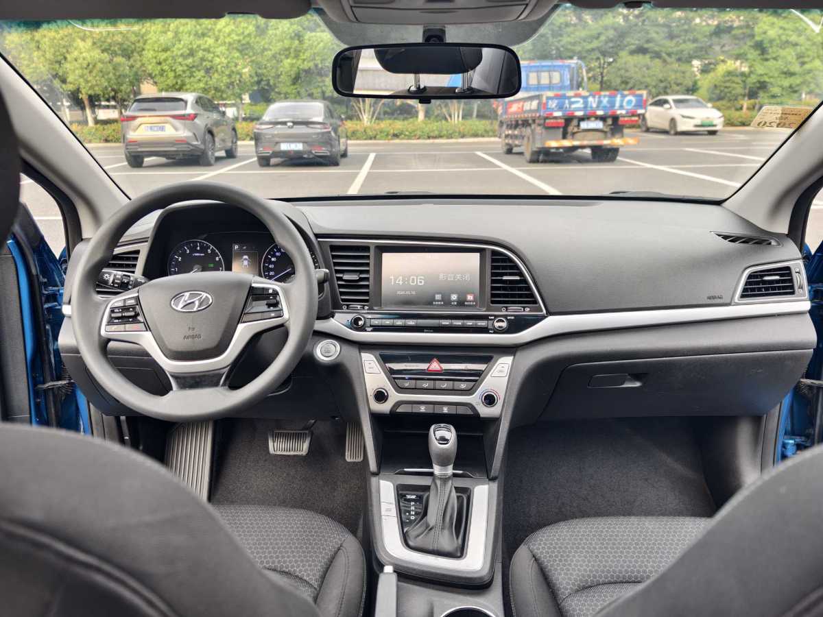 現(xiàn)代 領(lǐng)動(dòng)  2016款 1.6L 自動(dòng)智炫?精英型圖片