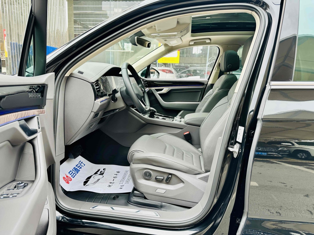 大眾 途銳  2022款 3.0TSI 銳享版 經(jīng)典運動套裝圖片