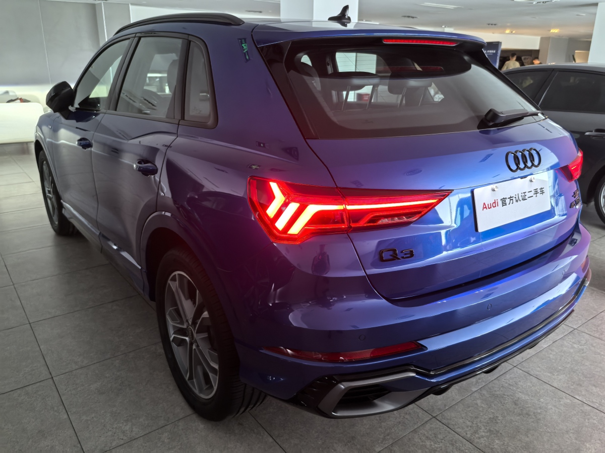 奧迪 奧迪Q3  2023款 45 TFSI quattro 時(shí)尚動(dòng)感型圖片