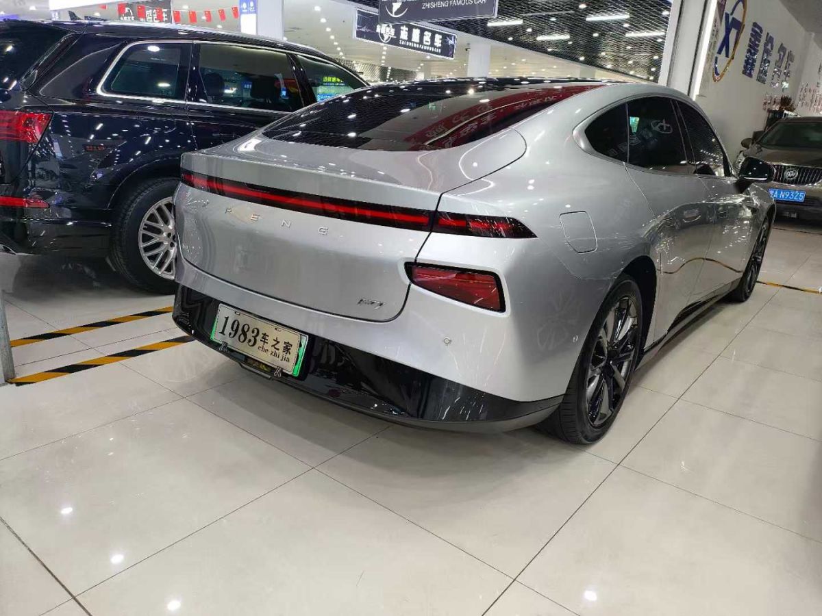 小鵬 P7  2023款 P7i 610 鵬翼性能版圖片