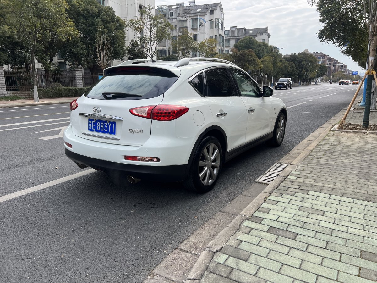 英菲尼迪 QX50  2013款 2.5L 兩驅(qū)尊雅版圖片