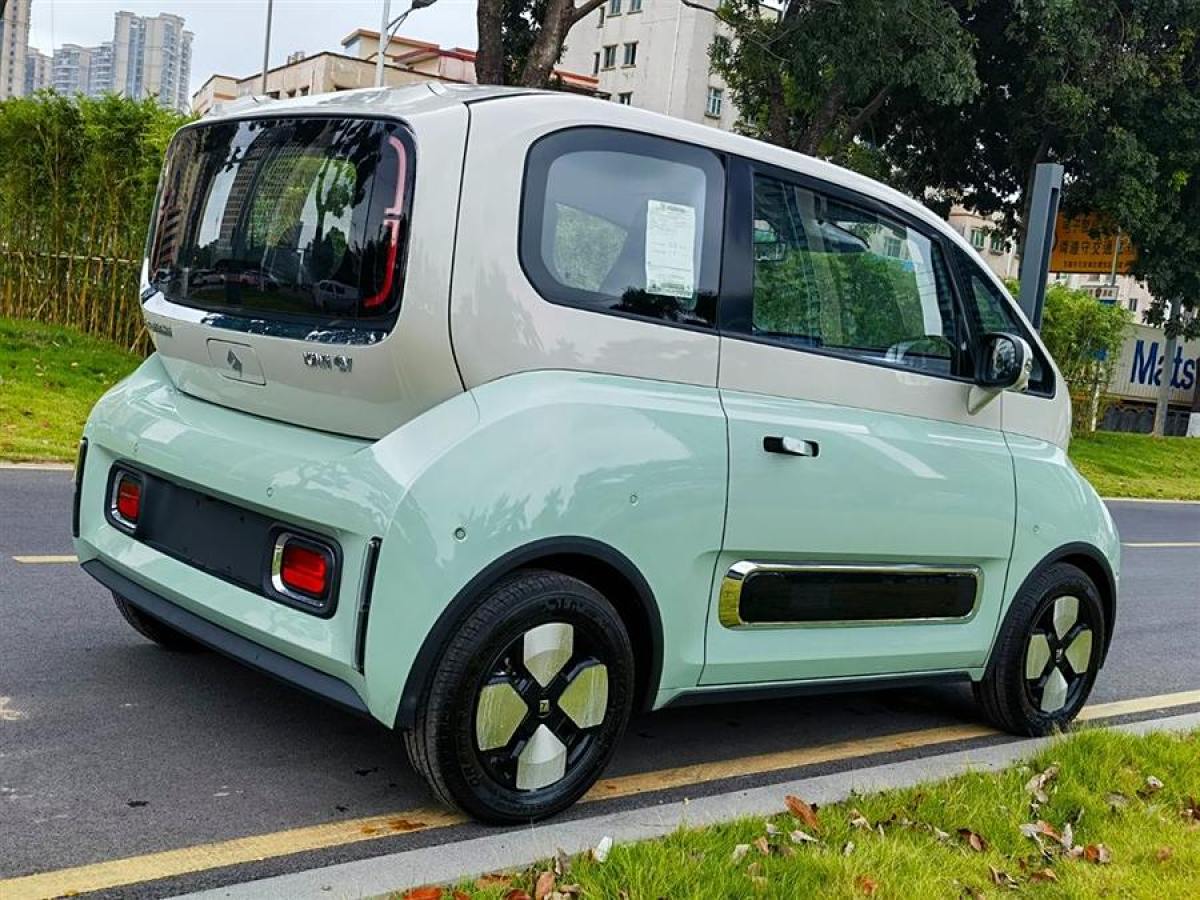 2024年10月寶駿 寶駿KiWi EV  2023款 大疆版 磷酸鐵鋰