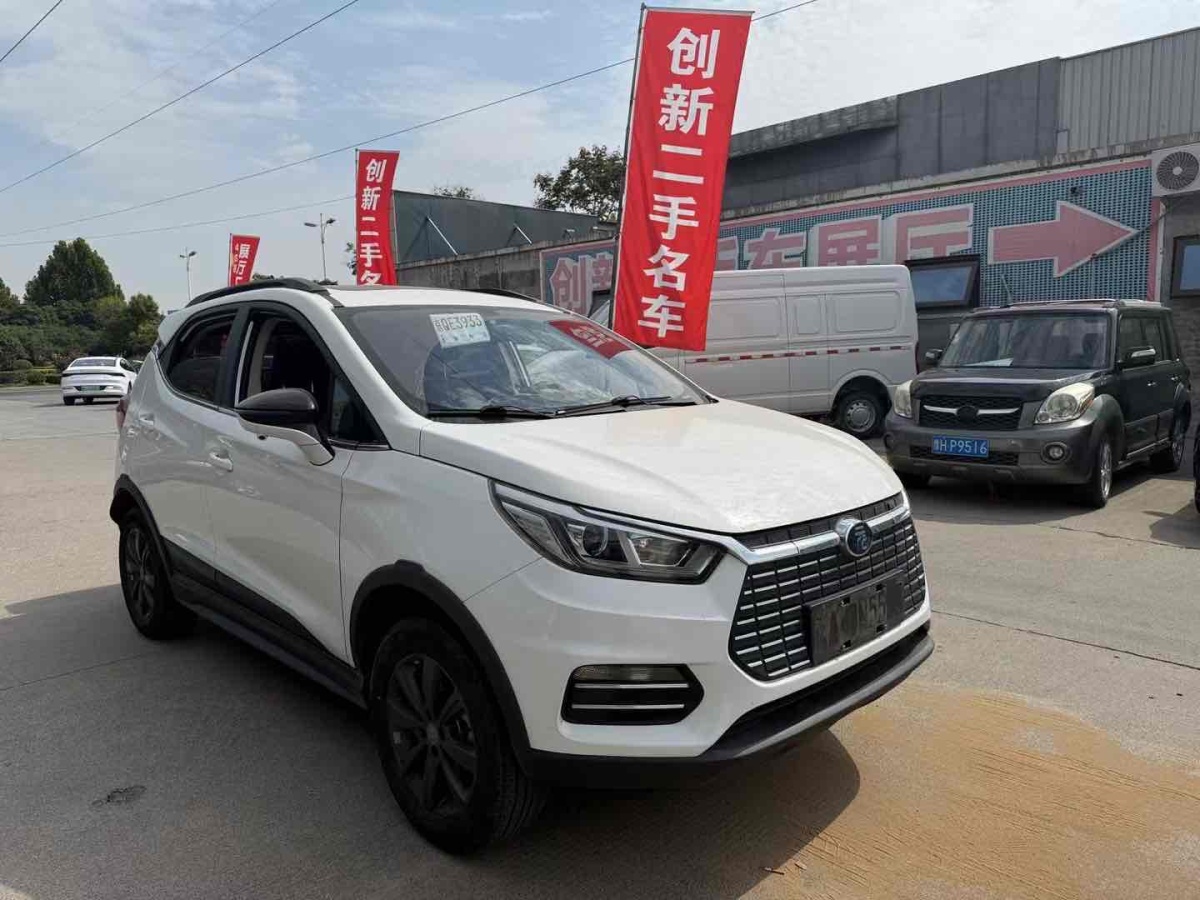 比亞迪 元新能源  2019款 EV360 智聯(lián)領(lǐng)尚型圖片